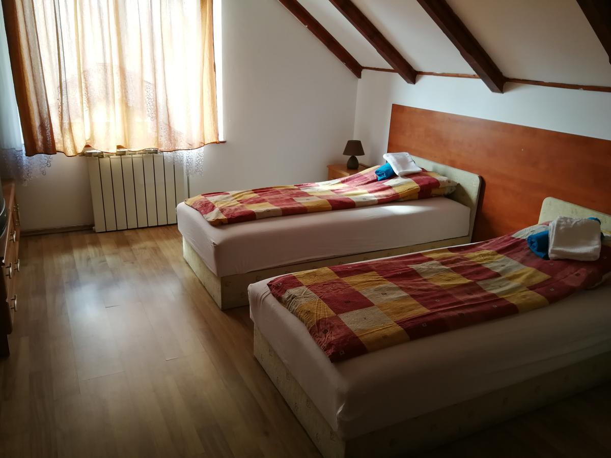 Dunakanyar Bed & Breakfast God Екстер'єр фото